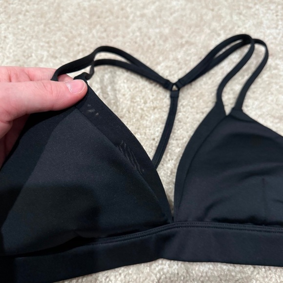 LIKE NEW ALO YOGA AIRLIFT LAYER UP BRA - Picture 5 of 7